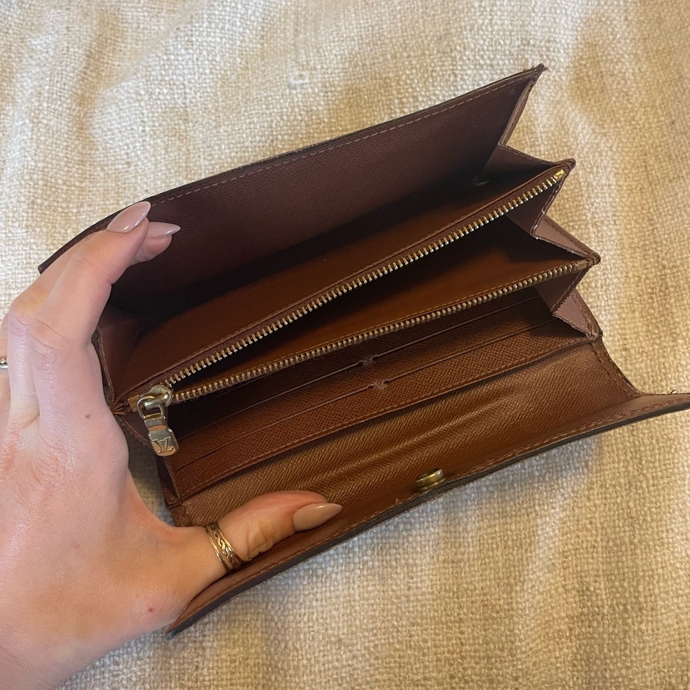 Louis Vuitton | Wallet | Authentic | - Picture 7 of 11